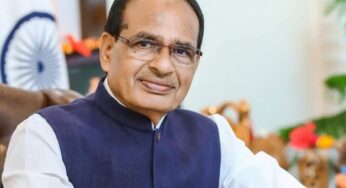 किसानों को पांच रुपये फसल बीमा क्लेम देना भद्दा मजाक है : शिवराज चौहान